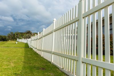 Vinyl Fence Specialists